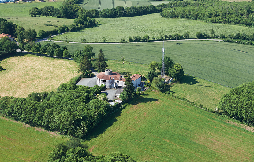 Bocage du Pays de Pouzauges, Vue aérienne GAEC Les Rocs, 2021 © Antoine Biteau Bocage du Pays de Pouzauges, Vue aérienne GAEC Les Rocs, 2021 © Antoine Biteau